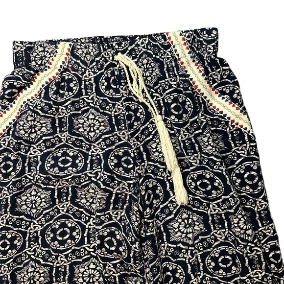 L.A.Hearts bohemian flare pants in dark blue. XS - Picture 3 of 4